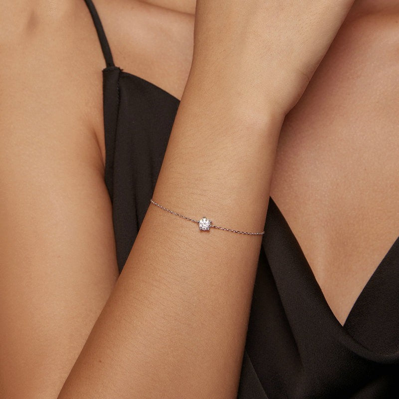 Moissanite Line Bracelet